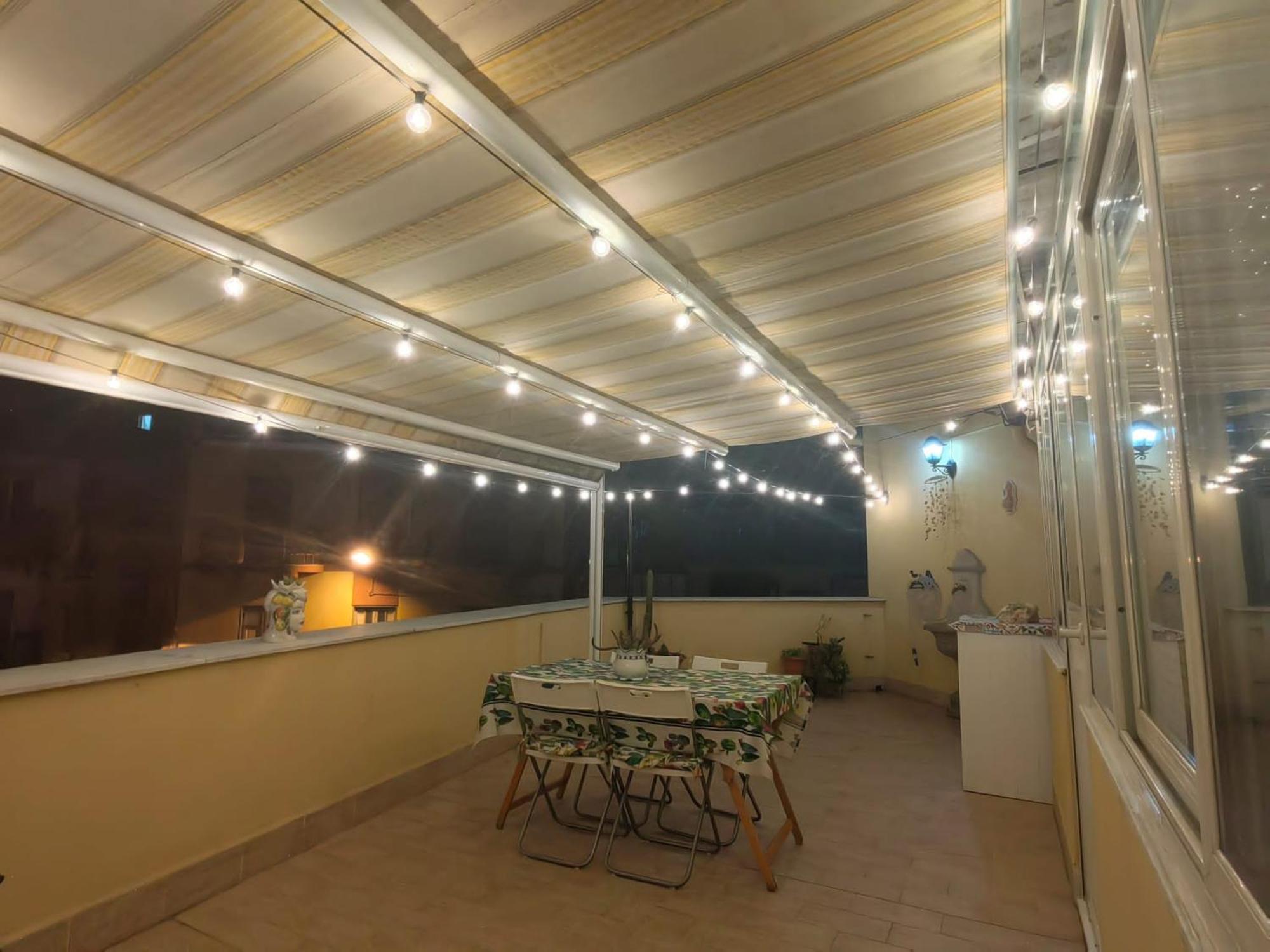 In Piazza Casavacanze Palermo Bagian luar foto